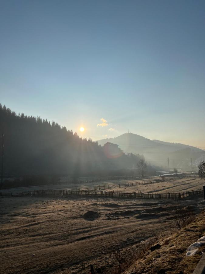 Садиба Between Mountains Mizhhirya  Exterior foto